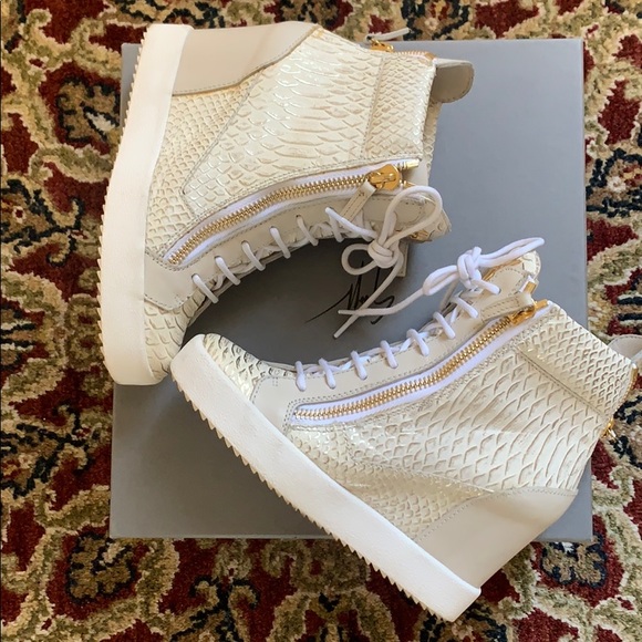 Giuseppe Zanotti Ofelia Embossed Wedge Sneaker - Picture 7 of 16